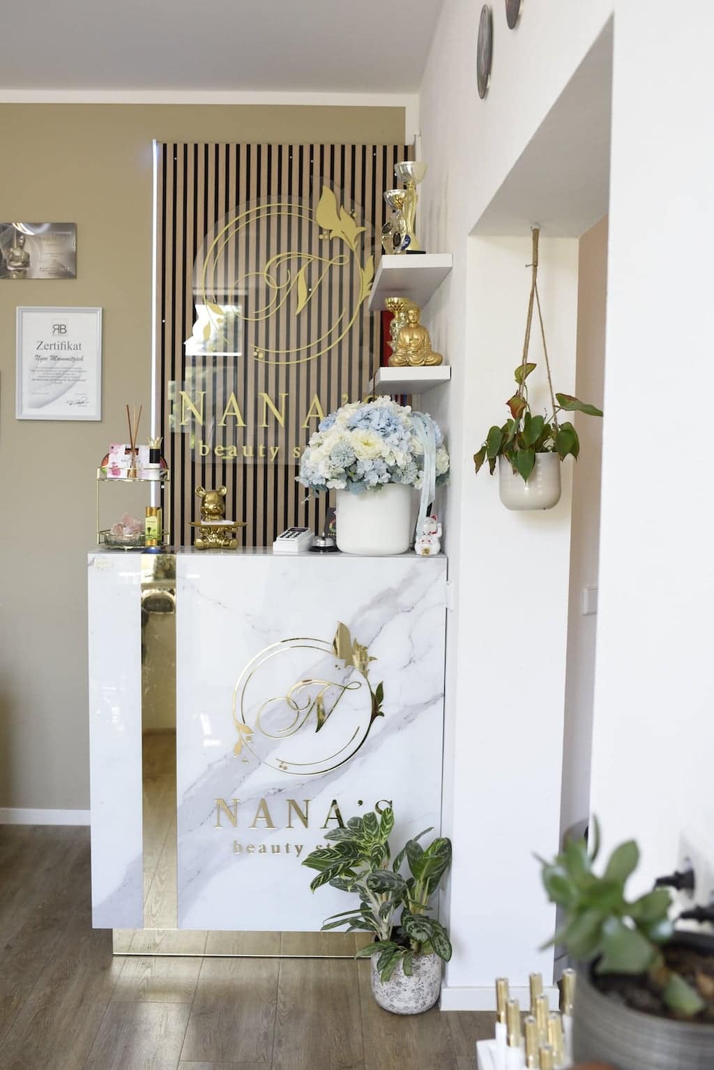 Kosmetikstudio Dresden Theke 2